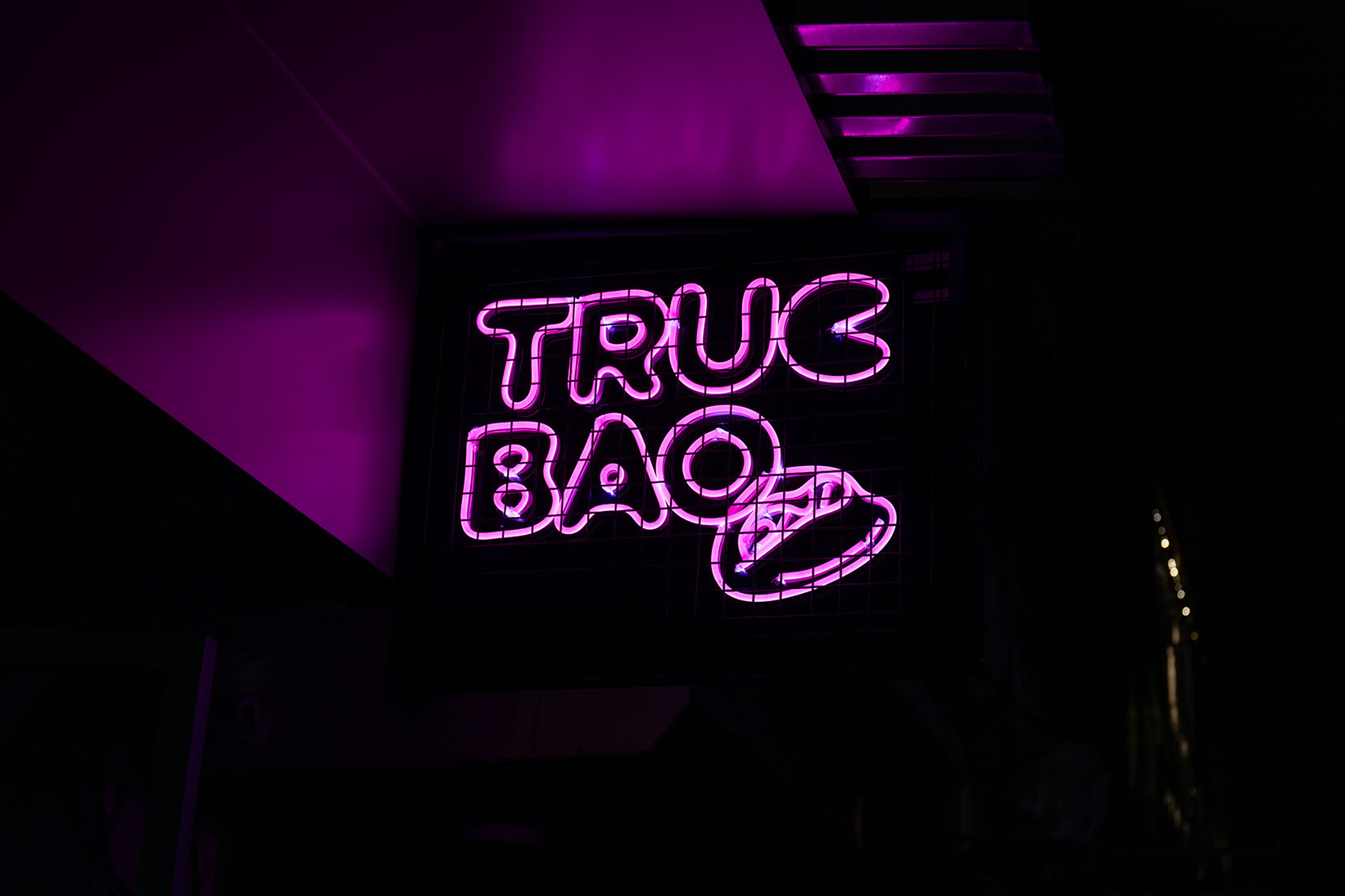 Truc Bao at night vibes