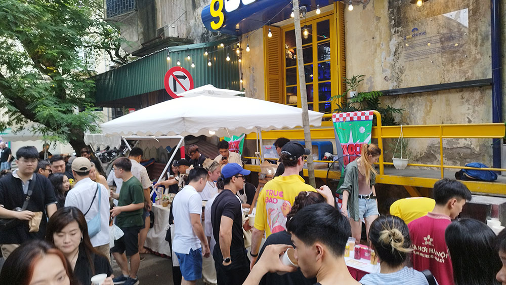 Discover Truc Bao in Truc Bach, Hanoi, Vietnam